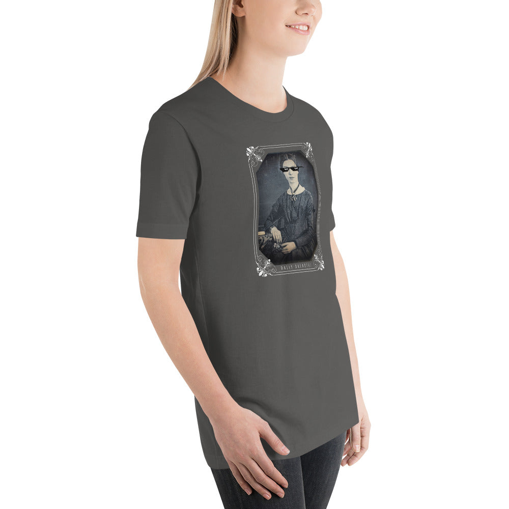Thug Emily Dickinson Unisex t-shirt